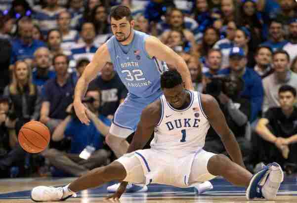 nba球员下肢力量多恐怖詹皇大腿堪比水桶,快攻急停留下刹车印