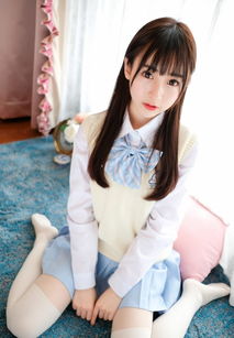 甜美软萌乖巧学妹勾人眼神撩动心弦