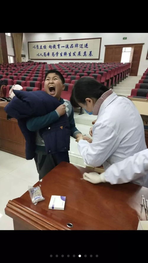 每日一乐这是我见过的最妖娆的划拳