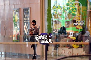 吴京喝高表情呆滞咧嘴傻乐谢楠独带儿子逛街