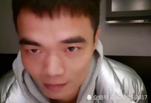 斗鱼知名户外主播聚餐被榜一神豪安排包下饭店让主播享受天价饭局