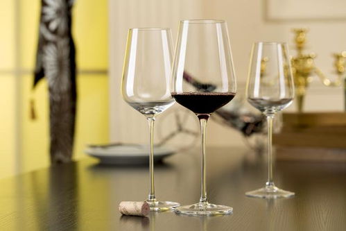 手把手教你选择一款红酒杯