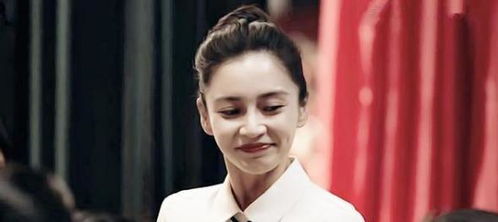 杨颖真哭不出来,没有眼药水,哭和笑是一样的表情