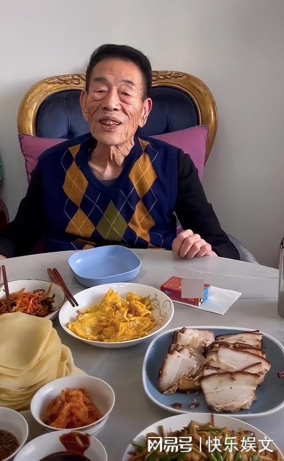 90岁杨少华近况曝光骨瘦如柴说话困难,状态日渐不佳引担忧