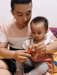 搞笑gif妹子演技可以,表情很到位