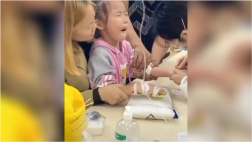 盘点小孩打针名场面,控制好表情不要笑哦