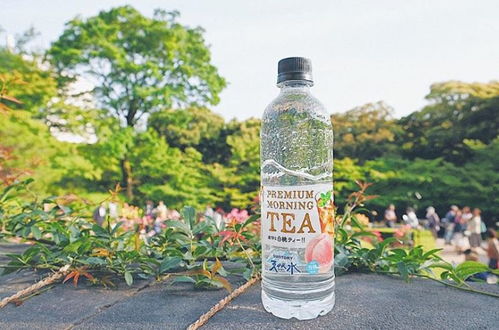 日本饮料界也刮起pvc时髦大风,透明的可乐咖啡奶茶啤酒都在冒充矿泉水饕餮