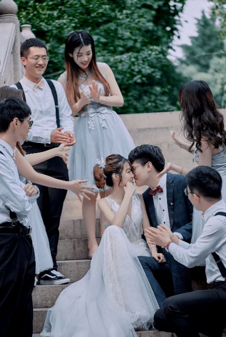 婚礼当天哭成了表情包,5个温馨环节戳中泪点,谁说男人不懂浪漫