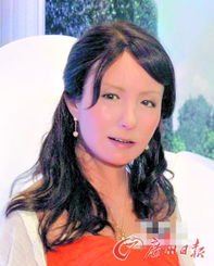 日俄混血版本美女机器人亮相面部表情丰富