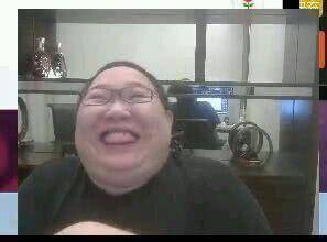 pdd吃安眠药过量被毒晕,直言lol小兵把我包围了