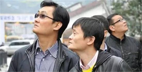 找人定位马化腾表情包的背后照片恒久远,表情永流传