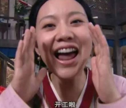 轻松一刻71岁老人被飞踹,结果伤害反弹了