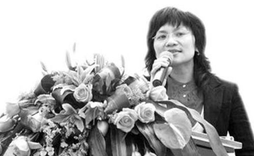 她进军地产投资失败,借钱包装成富豪,负债1.8亿仍要买豪车