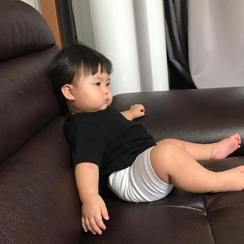 表情包队友叫我找个厂上班,不想上班啊