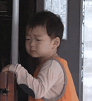 我们还是个宝宝,而这些表情