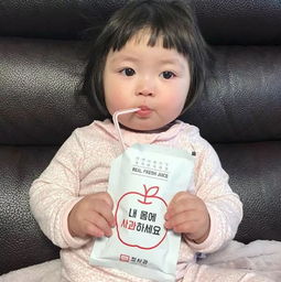 继小刚几宋民国之后,又一个萌哭百万粉丝的网红表情包来了