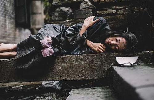 民国有个乞丐能吃瓦片,十年后,因一个意想不到的原因去世了