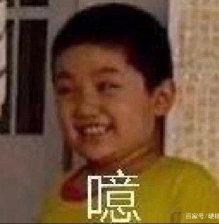 来见识下带娃界的地板他竟然把还穿着纸尿裤的儿子带去玩这个