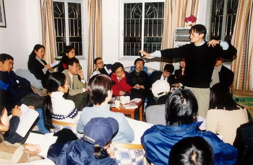 19992019我们活得那么用力,只是为了不输给自己