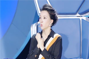 谁说傅园慧是表情包女王董卿才是表情大帝