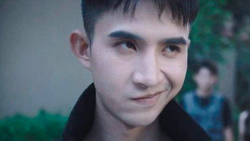 逆水寒男玩家饮恨退帮富婆化身护夫狂魔,豪掷千金只为复仇