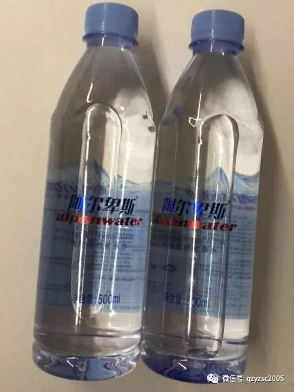 啤酒花生矿泉水表情包咔擦