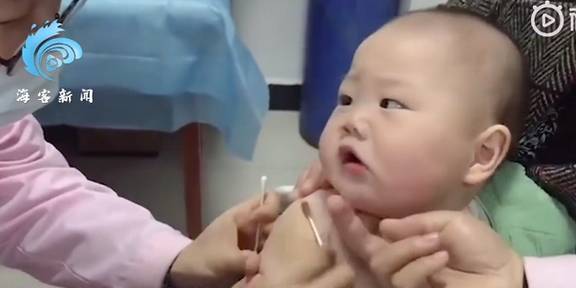 宝宝打针预警式表情亮了,萌翻众人