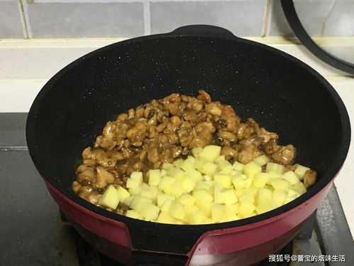 我从不点外卖,4个鸡腿1个土豆,只花5块钱,简单炒炒,超合口味