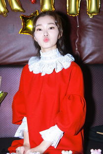 组图宋轶生日趴实力宠粉娇俏魔女惨变表情包