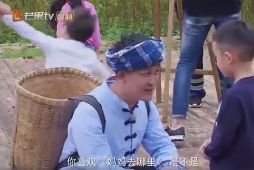 爸爸去哪儿李锐晒与小小春合照,网友真有父子相