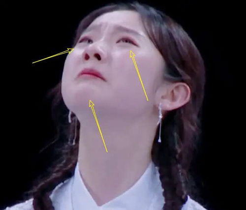 张艺凡泪失禁表情大火,国家一级演员夸赞,这不是作秀是真性情