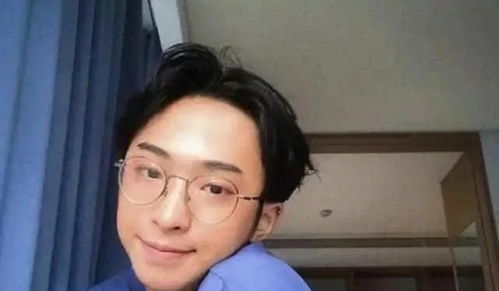 伊能静图片表情包异装癖