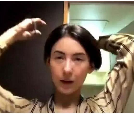 张柏芝近照曝光,面容僵硬表情失控,网友不及王菲一半美