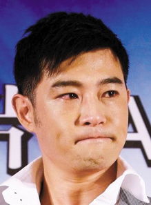 黄维德唱有口难开当众落泪只称沙子入眼