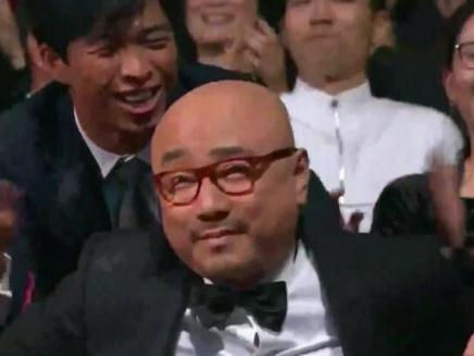 当刘嘉玲宣布影帝是徐峥时,5位提名者表情各异,网友神仙打架