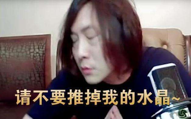 王者荣耀张大仙被系统嫌弃,出防御塔多配合队友,只因玩了这个最菜英雄