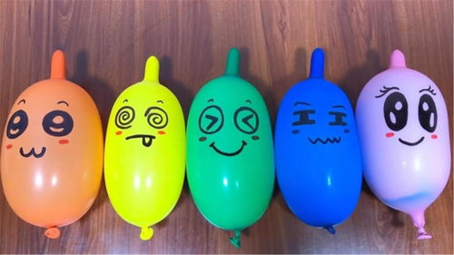 恶作剧表情气球新玩法,一次性剪爆5个气球,混合材料做泥史莱姆