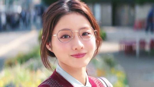恭喜石原里美与圈外男友结婚,两人相识一年左右