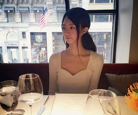 美人胚子长腿萌妹走红网络琴棋书画样样