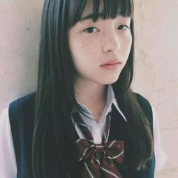 老娘天生就一副讨厌世界的表情,但比谁都长得高级