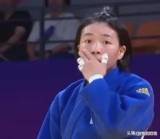 韩国乒乓球选手看变脸吓出表情包被惊呆韩国乒乓球选手看变脸吓出表情包,曾表白王楚钦惹争议
